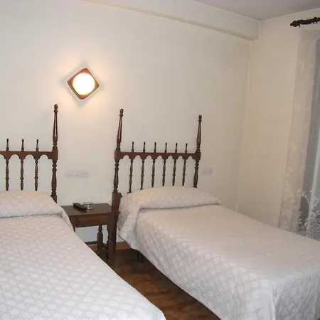 Hotel Castieru Escunhau